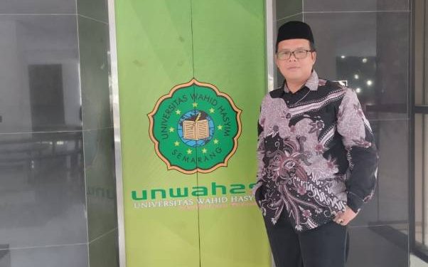 Guru Hebat untuk Indonesia Bermartabat,Oleh Dr Jaenullah M,pd